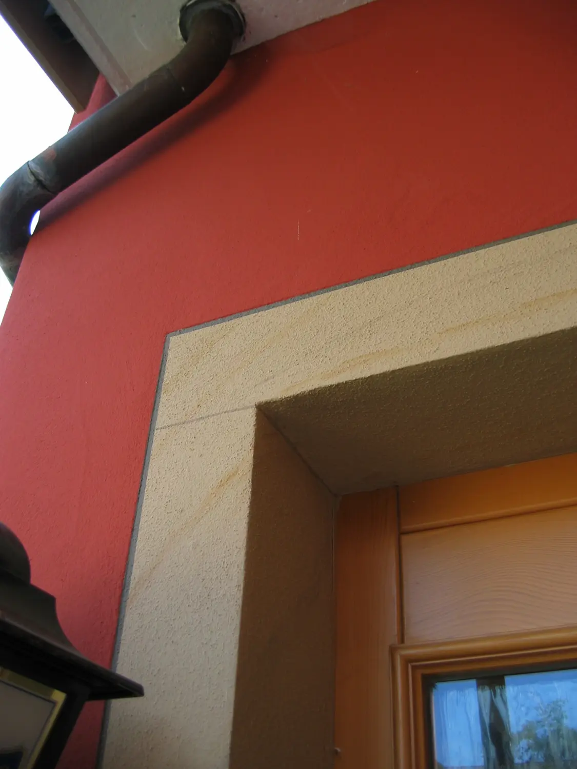Rico Hellebrandt - Putz+Farbgestaltung, Haus außen orange-rot